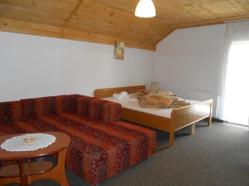 Magdalenka - Pokoje W Centrum Szczyrk Zimmer foto